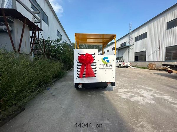 履帶式(shì)搬運車(chē)