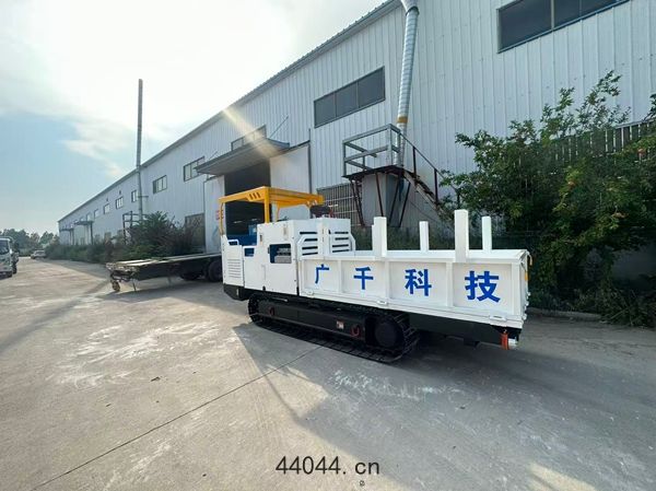 履帶(dài)式搬運(yùn)車